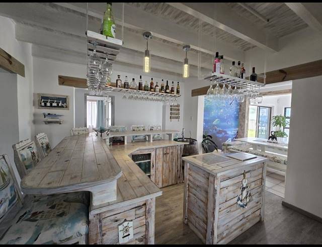 4 BEDROOM HOUSE FOR SALE IN OUTENIQUA STRAND